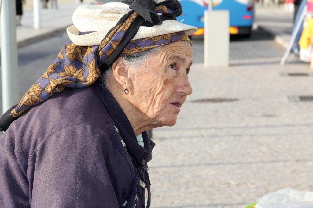 Donne di Nazaré, l'ultimo volo delle farfalle. - IMG 1168 copia